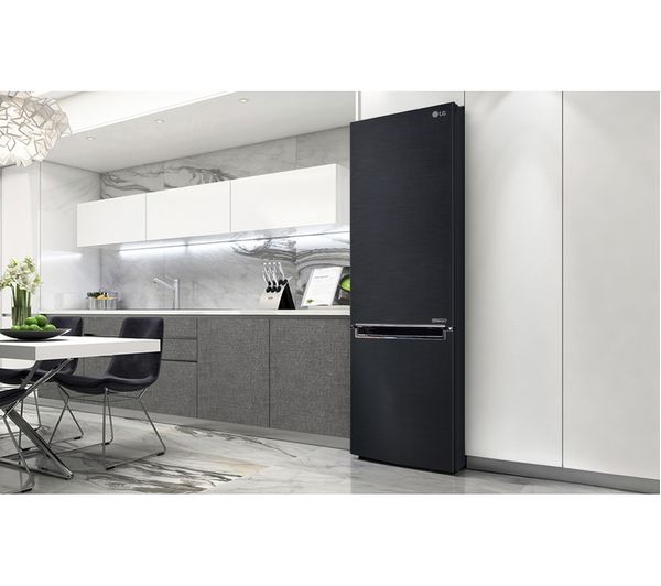 lg-centum-gbb92mcbap-70-30-fridge-freezer-matte-black-gbb92mcbap