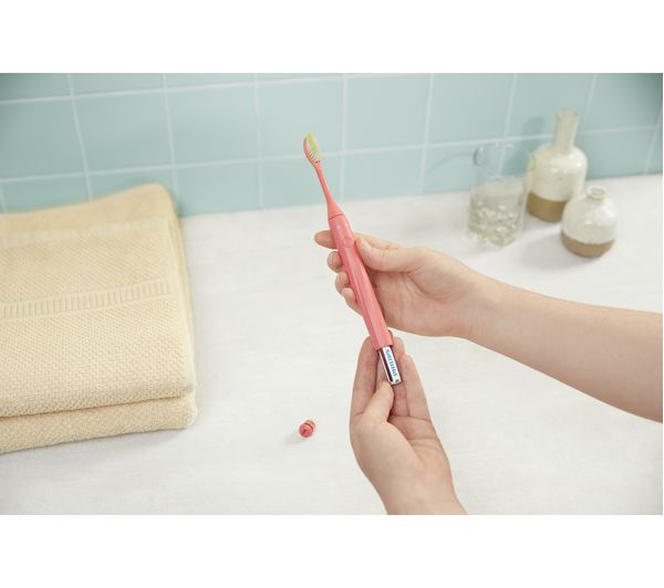 PHIHY1100/01 PHILIPS One PHIHY1100/01 Electric Toothbrush Currys