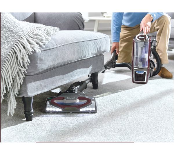 Shark Powered LiftAway True Pet NV681UKT Upright Bagless Vacuum