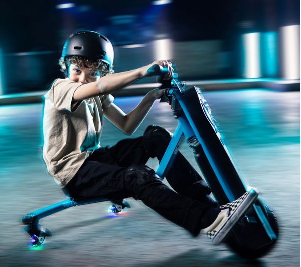 XOOTZ Cyclone Kids' Electric Drift Trike - Black & Blue - TY6456