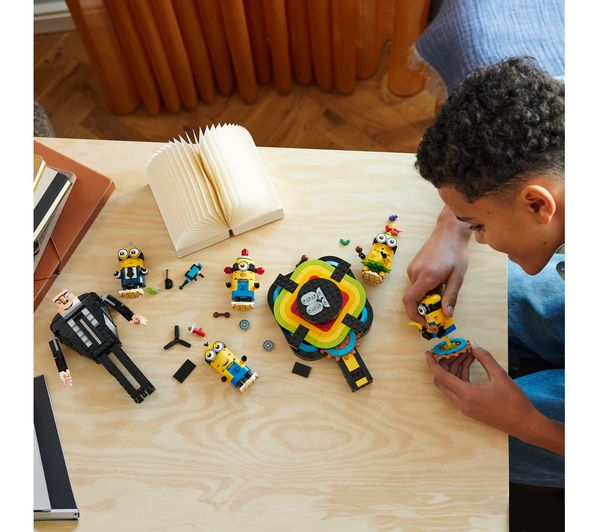 75582 LEGO 75582 Despicable Me Brick-Built Gru and Minions Set - 75582 ...