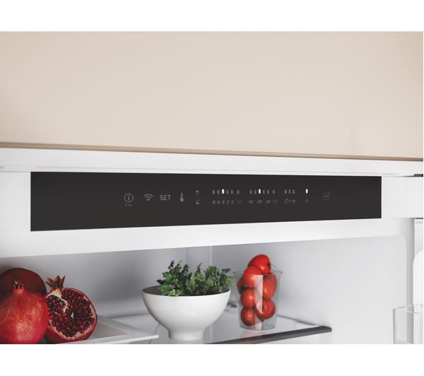 34901457 HOOVER HFLF3518EW Integrated Smart 70/30 Fridge Freezer