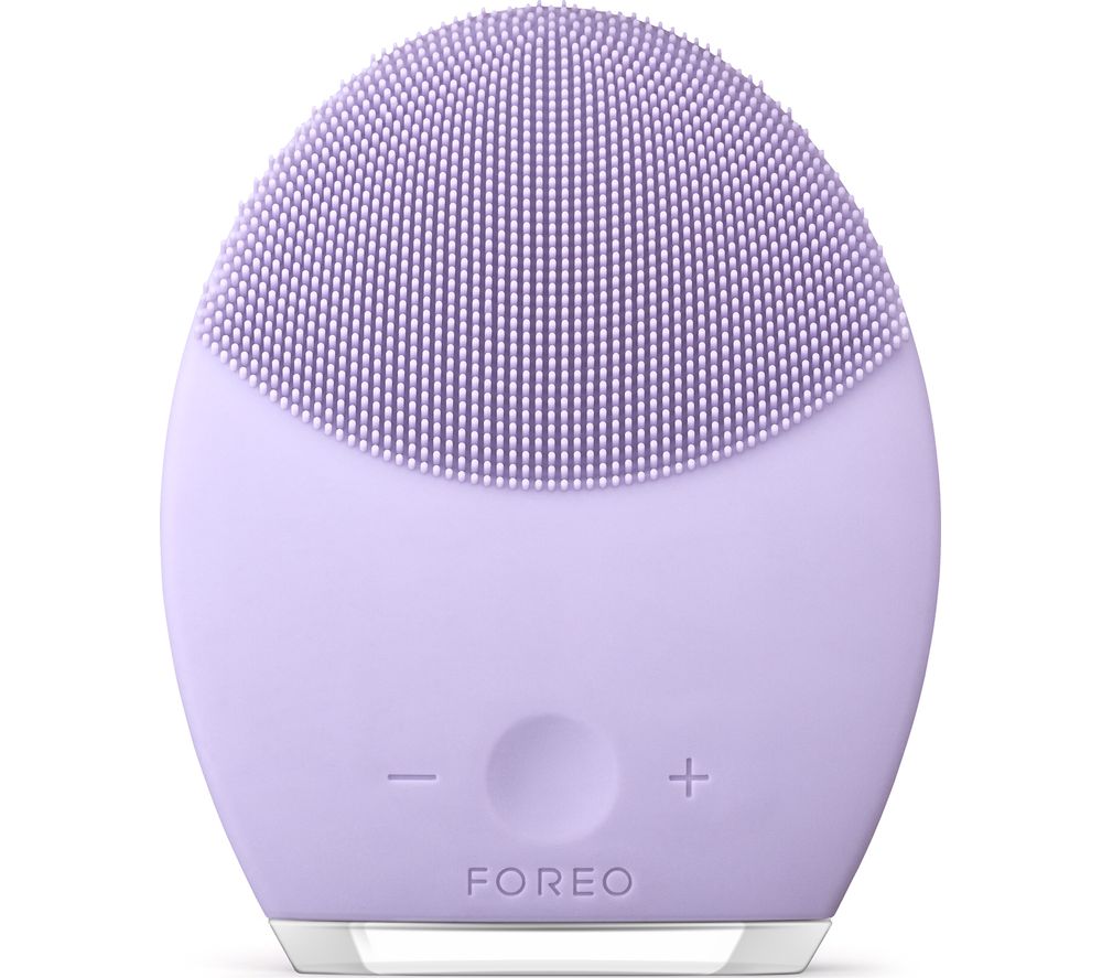 FOREO LUNA 2 Facial Cleansing Brush for Sensitive Skin review