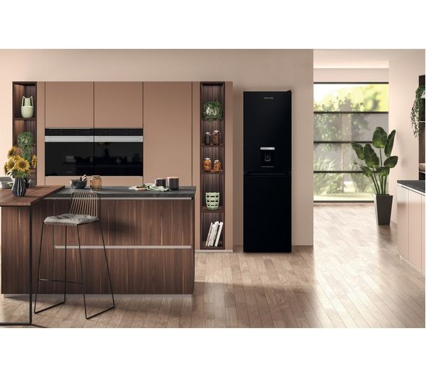 HOTPOINT Frost Free HBNF 55182 B AQUA UK 50/50 Fridge Freezer - Black ...